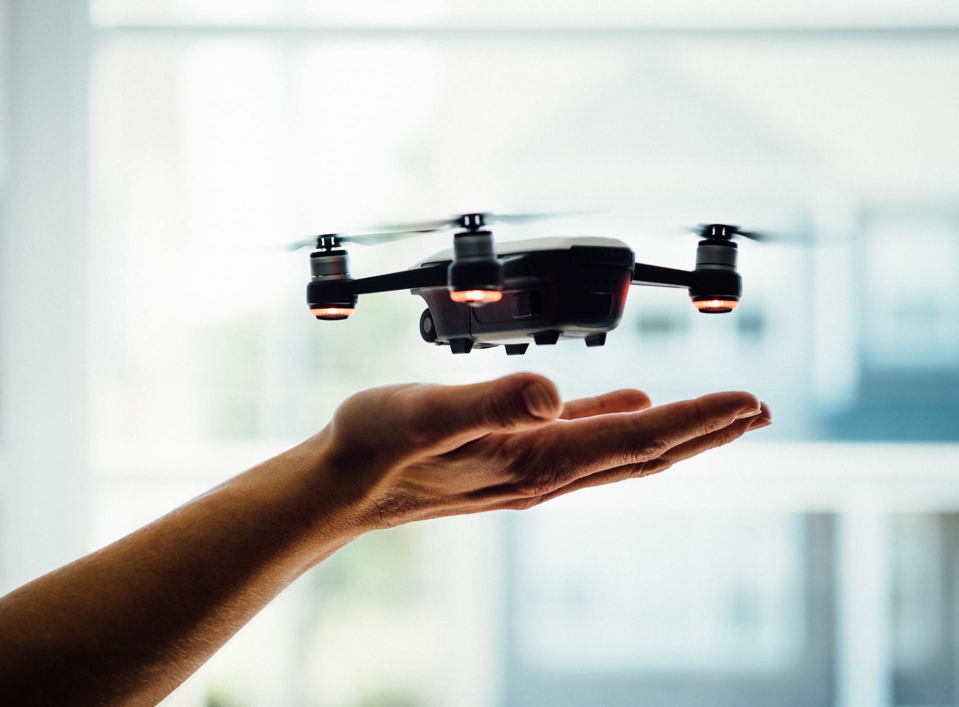 Die faszinierende Welt der Drohnen: Möglichkeiten & Vorteile